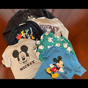 Boys Disneyland hoodie and five mickey mous…